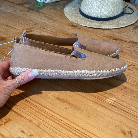 🎉 NEW‼️ LIGHT AND COMFY RILEY ESPADRILLES ‼️ - Picture 7 of 16